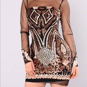 WOMENS FASHION NOVA SEQUIN MESH DRESS SIZE M